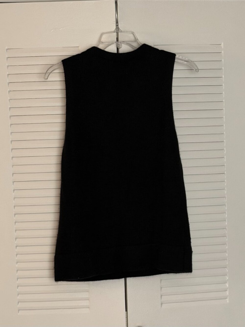Old Navy Black Knit Sleeveless Relaxed Turtleneck Short Sleeve Top - Picture 2 of 5